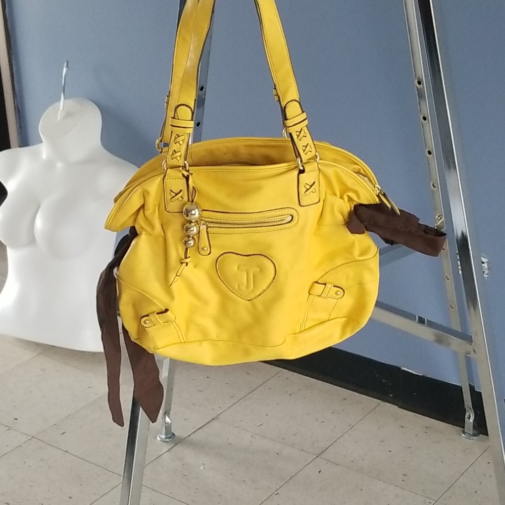 purse - Picture 2 of 3